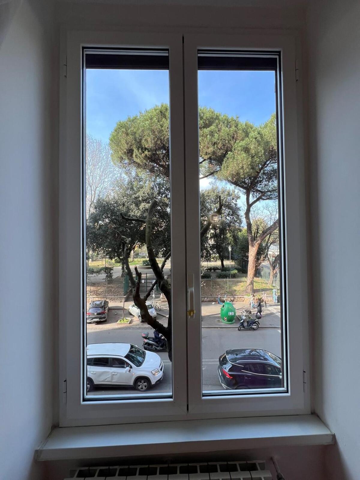 Apartment Tiburtina68 *